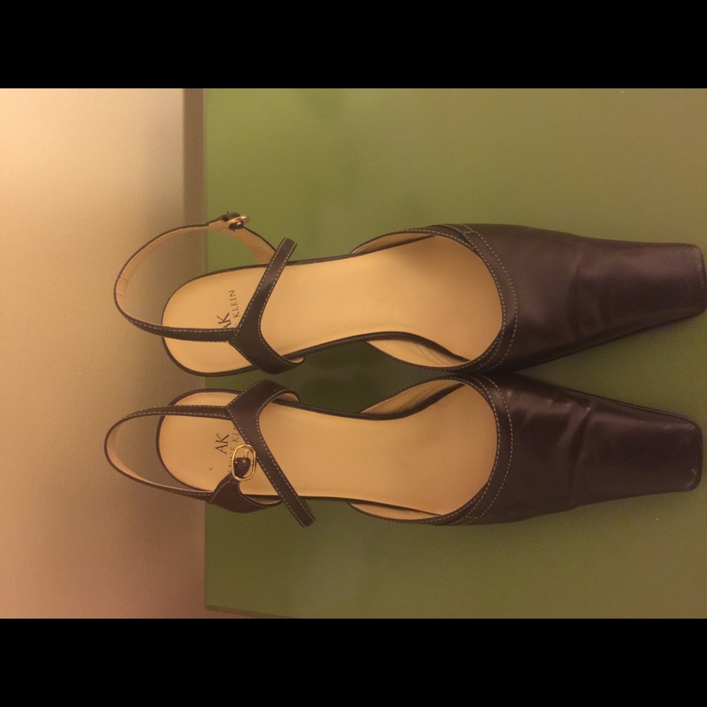 Chocolate Heels with back out and pointy toe